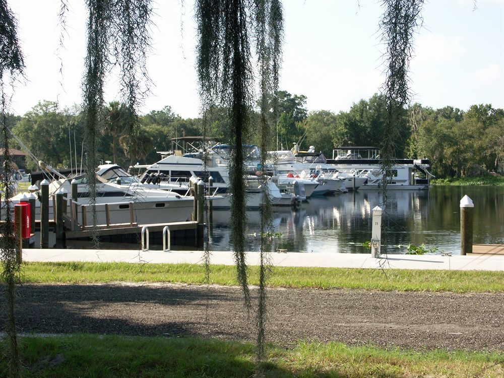 Big River Marina & Lodge Astor Ngoại thất bức ảnh